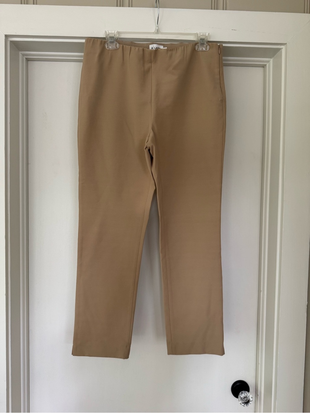R Label tan cropped pants size large